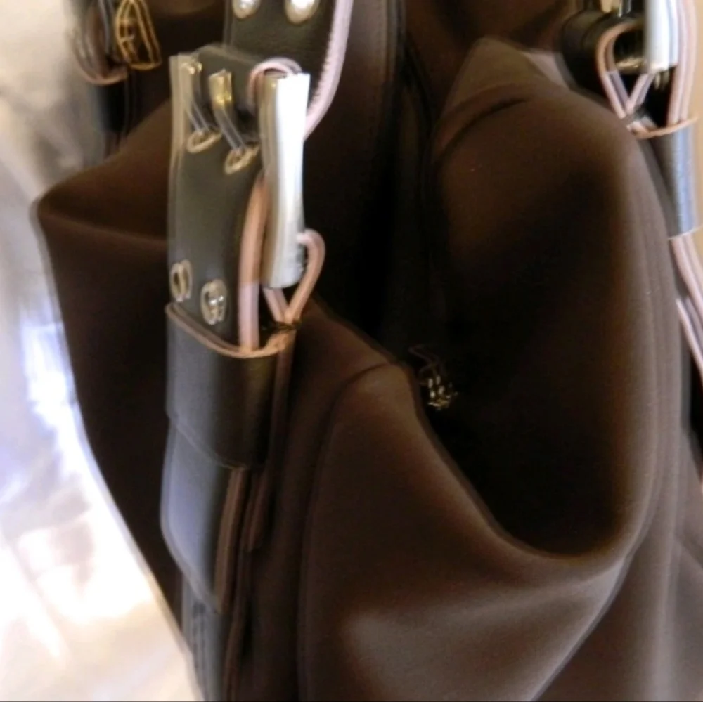 Donald J. Pliner new stylish